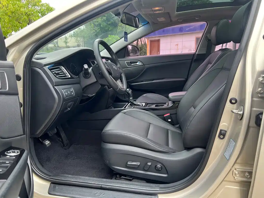 Hyundai Mistra — миниатюра 8