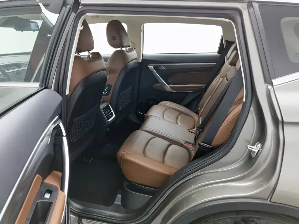 Geely Boyue — миниатюра 15