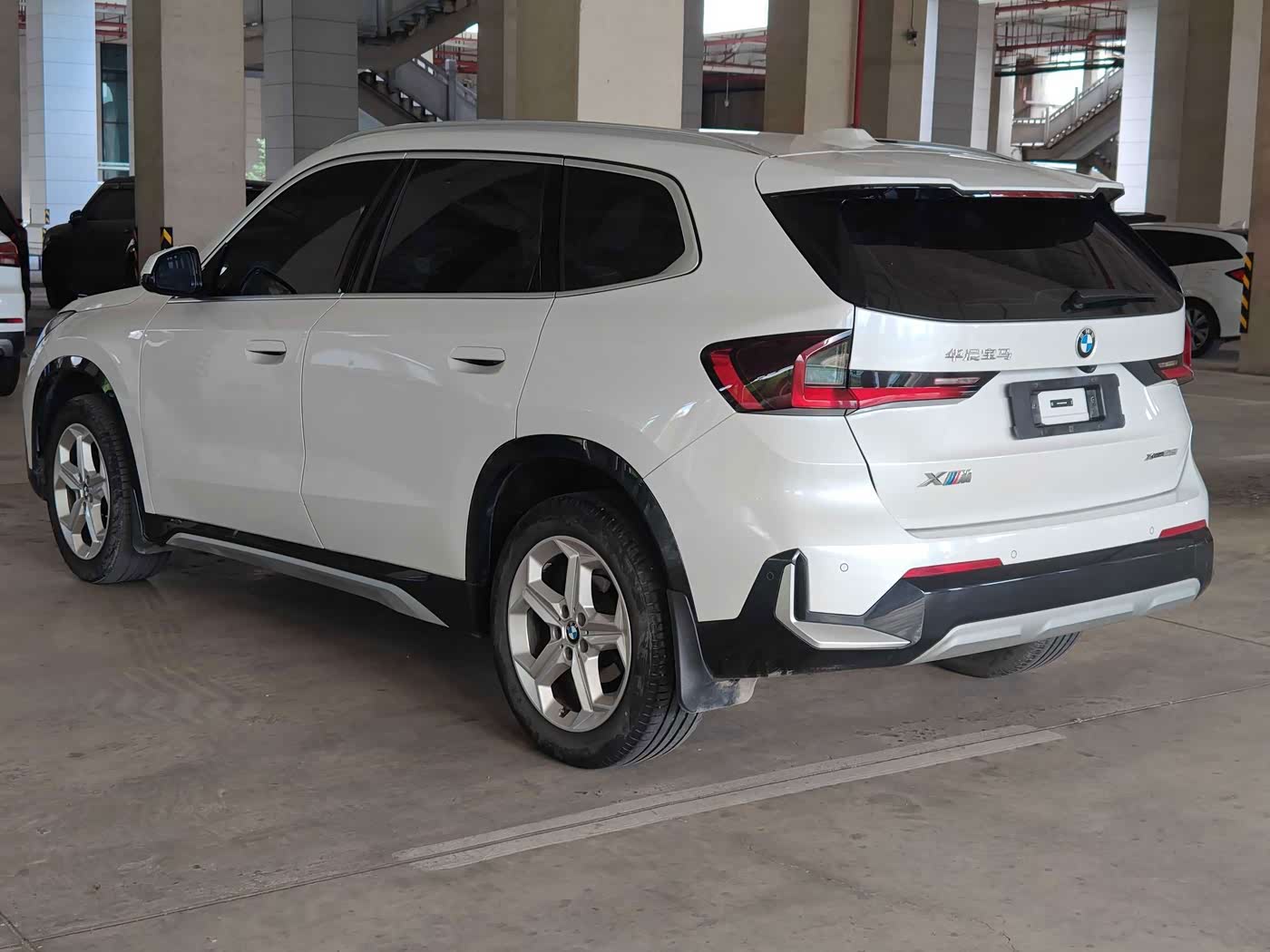BMW X1 1.5 л 2024 г. Белый, пробег 34000 км