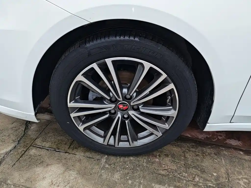Roewe i6 Classic — миниатюра 23