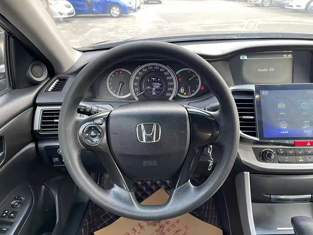 Honda Accord — миниатюра 10