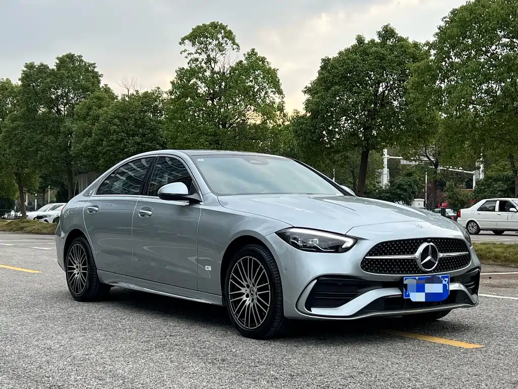 Mercedes-Benz C-Class — миниатюра 3