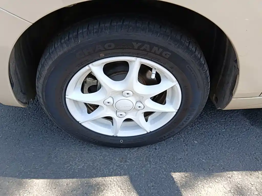 Roewe Clever — миниатюра 23