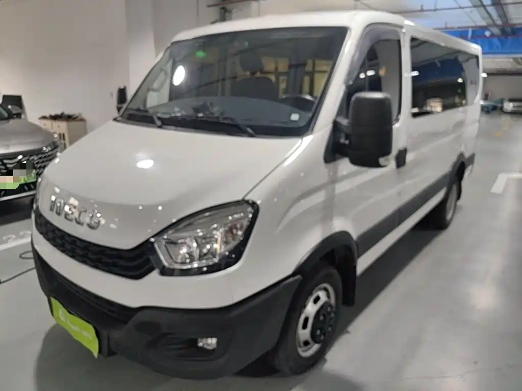 IVECO Ousheng — миниатюра 2
