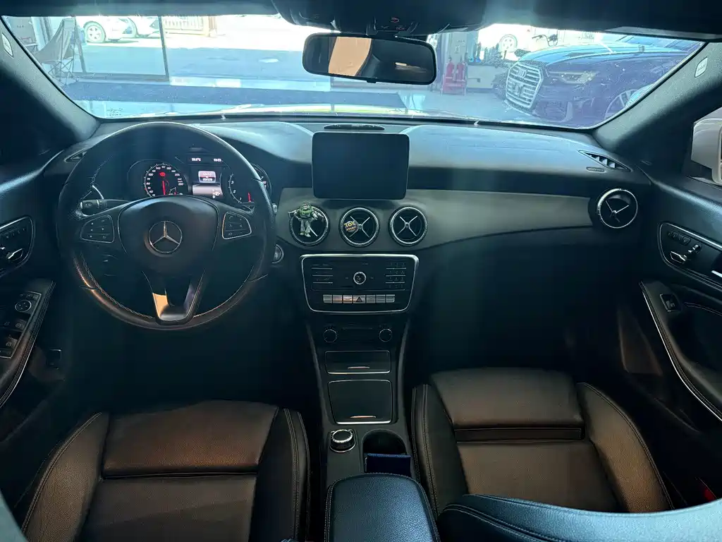 Mercedes-Benz CLA (Import) — миниатюра 7