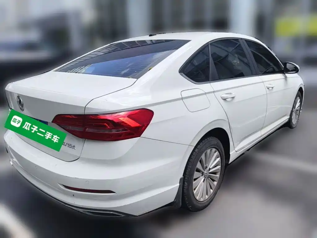 Volkswagen Lavida — миниатюра 4
