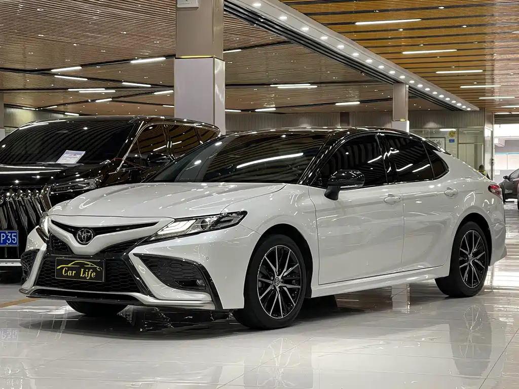 Toyota Camry 2023