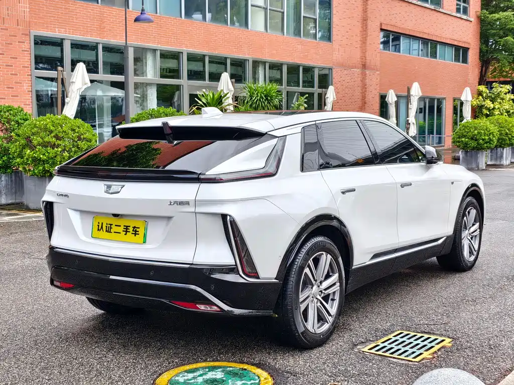 Cadillac Lyriq — миниатюра 5