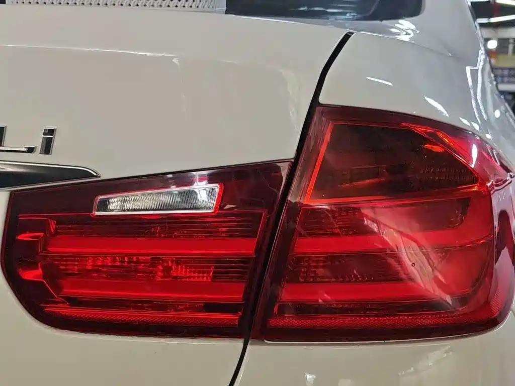 BMW 3 Series — миниатюра 15
