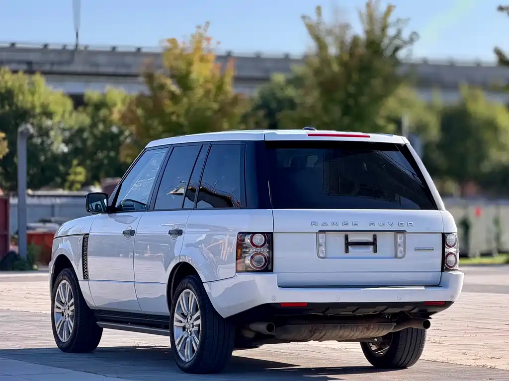 Land Rover Range Rover — миниатюра 4