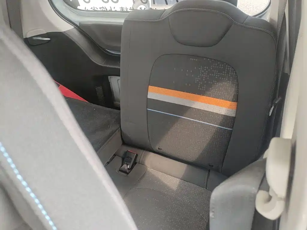 Wuling MINIEV — миниатюра 17
