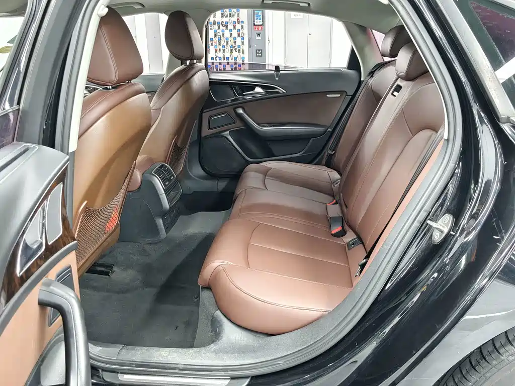 Audi A6L — миниатюра 10