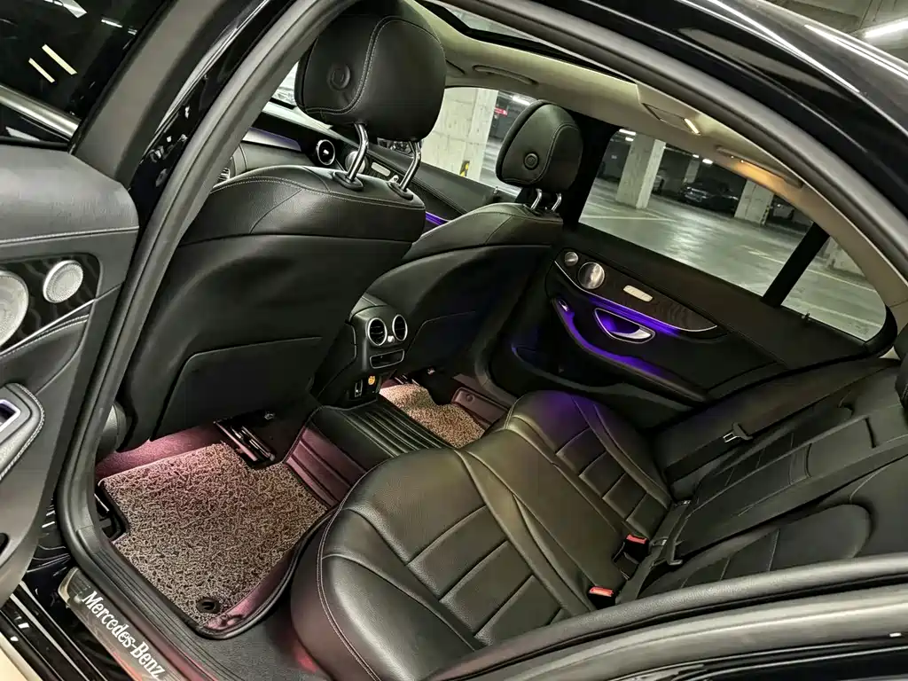 Mercedes-Benz C-Class — миниатюра 5