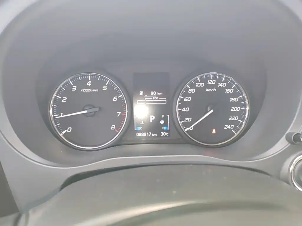 Mitsubishi Outlander — миниатюра 12
