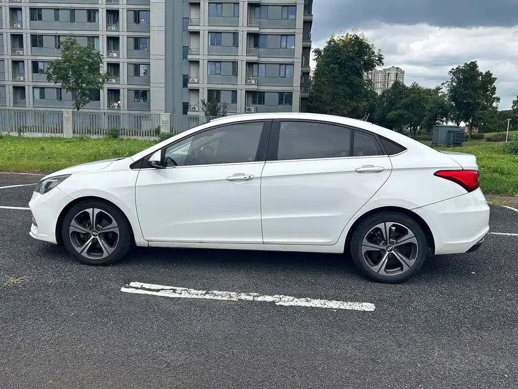 Chery Arrizo 5 — миниатюра 10