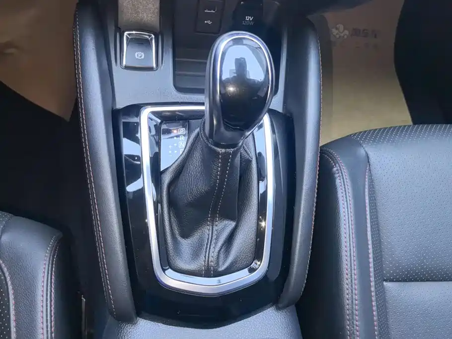 Nissan Qashqai — миниатюра 16