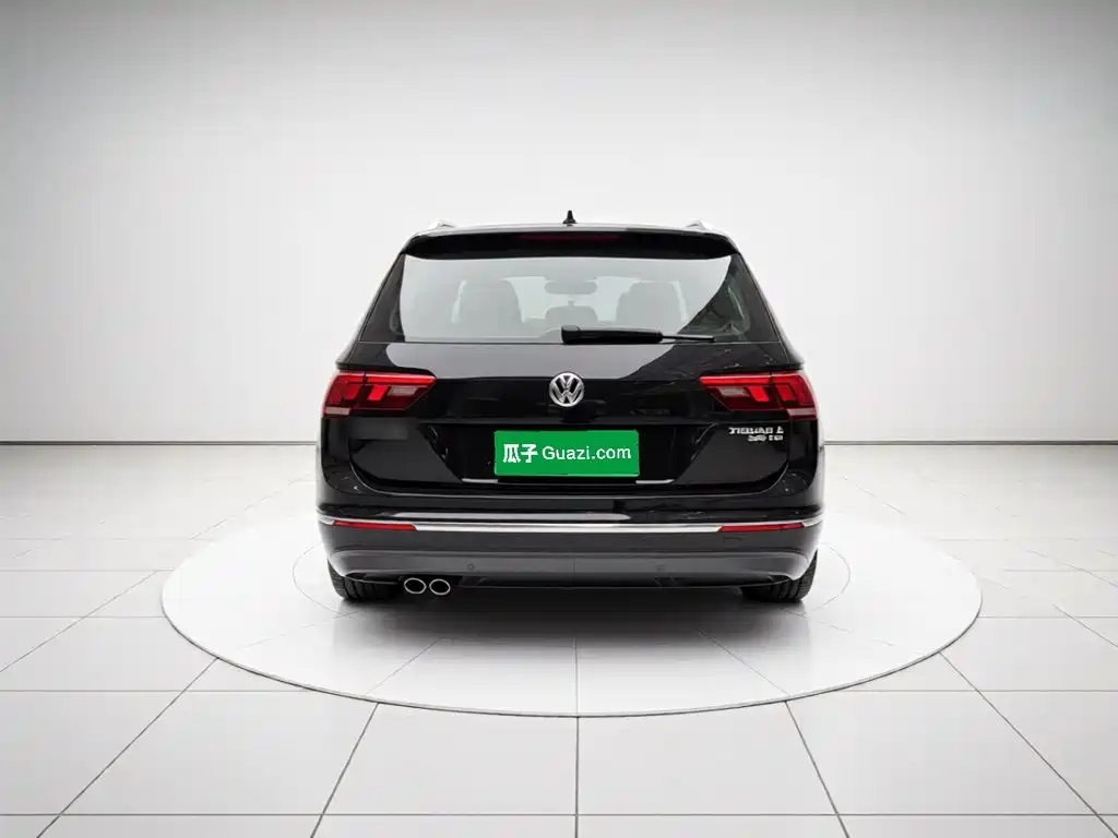 Volkswagen Tiguan L — миниатюра 5