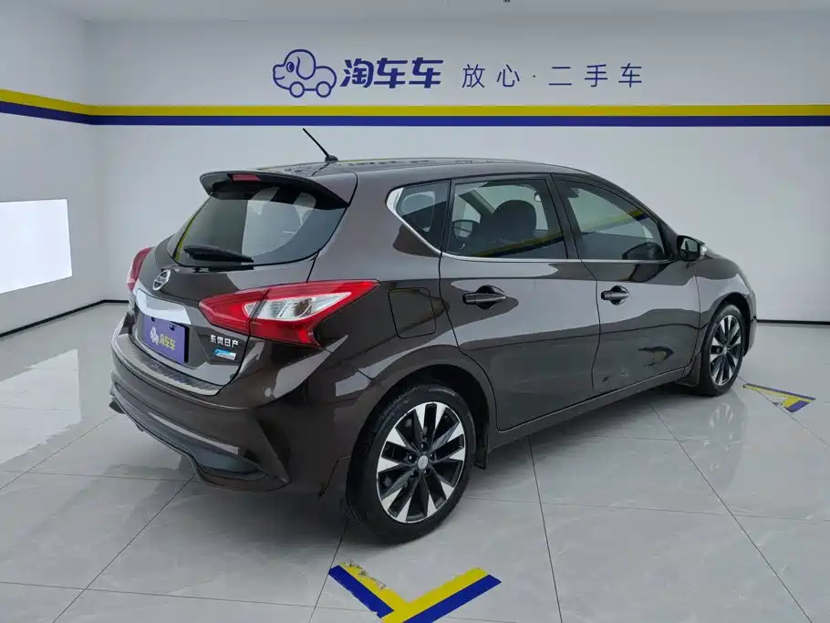 Nissan Tiida — миниатюра 3