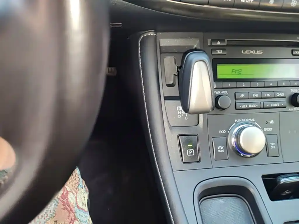 Lexus CT — миниатюра 14