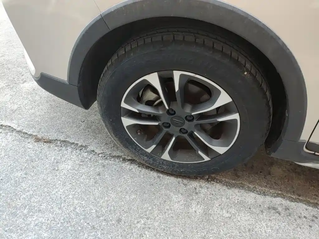Geely Vision X3 — миниатюра 23