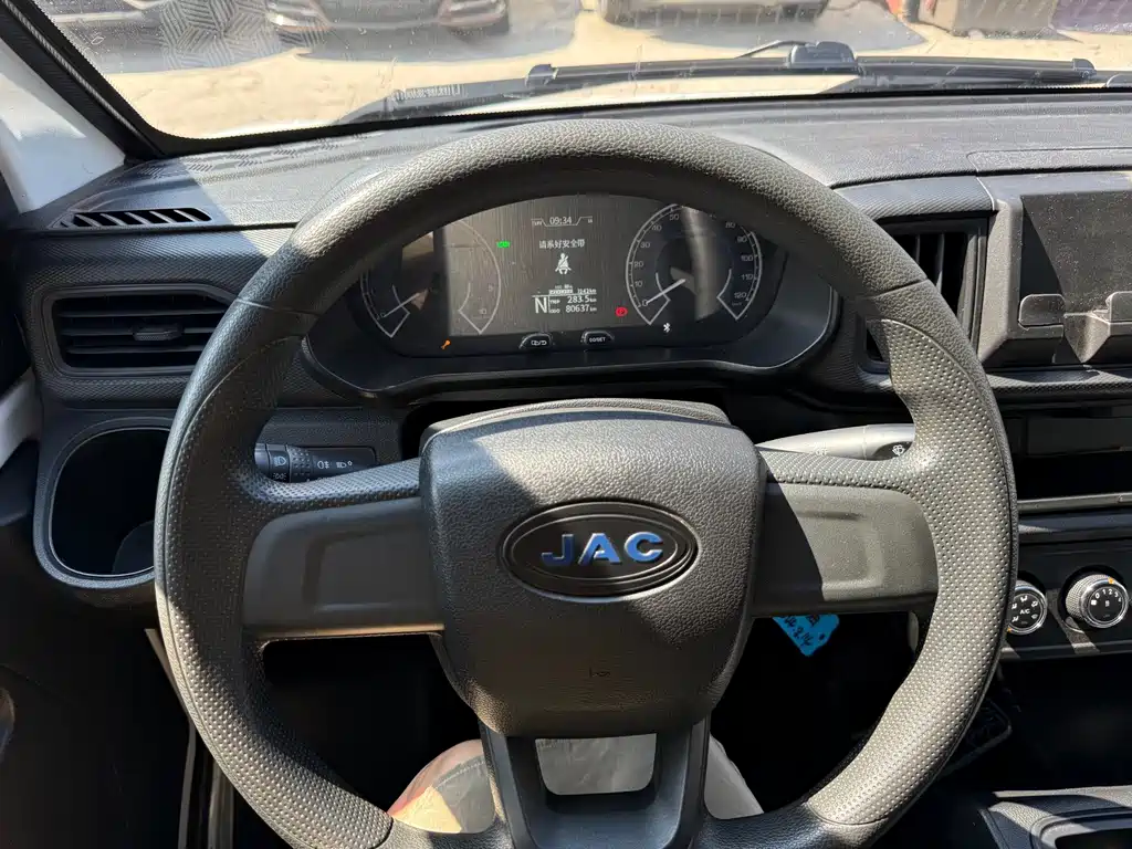 JAC Bluecat — миниатюра 14