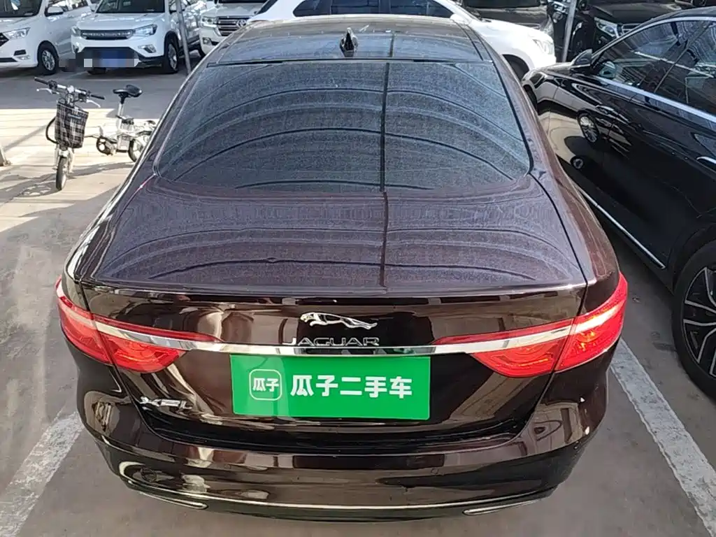 Jaguar XFL — миниатюра 6