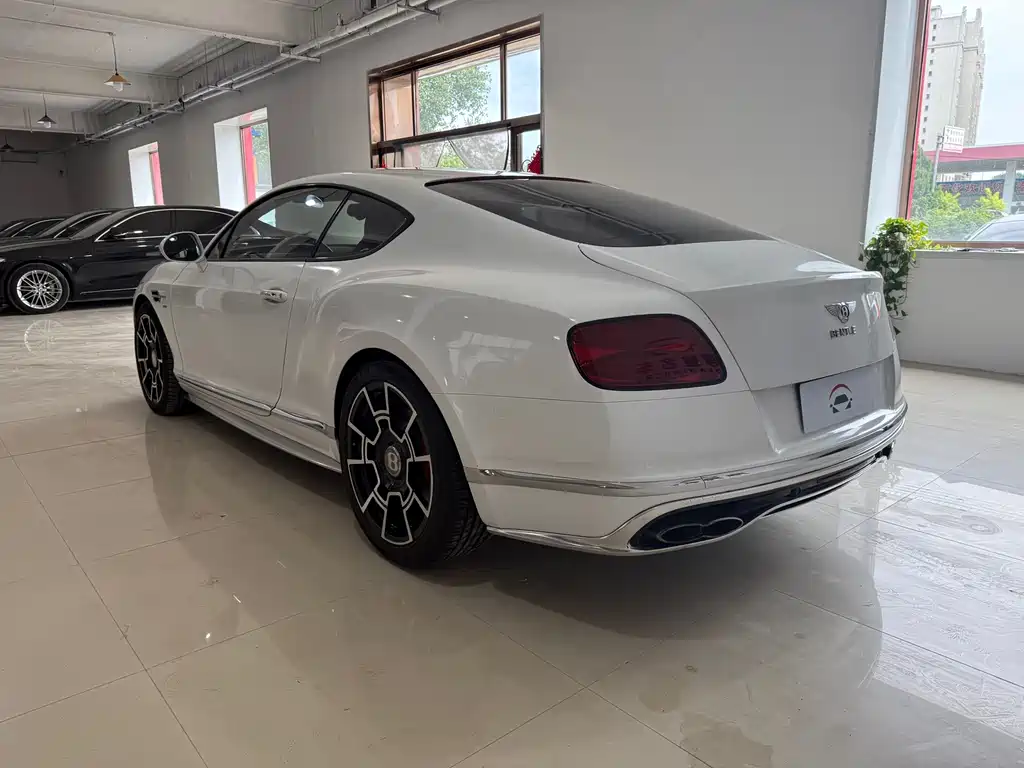 Bentley Continental — миниатюра 4