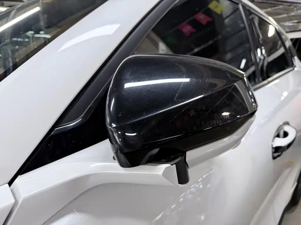 Changan UNI-Z New Energy — миниатюра 6