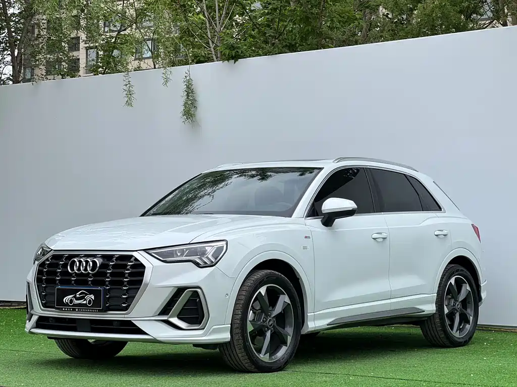 Audi Q3 2022