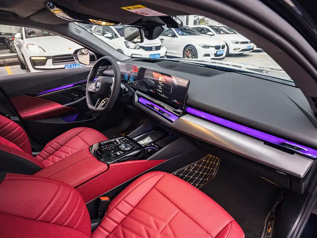 BMW 5 Series — миниатюра 7