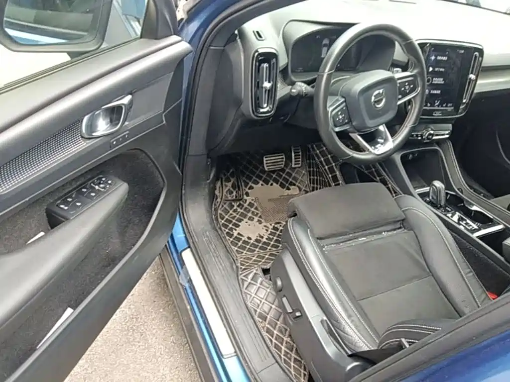 Volvo XC40 — миниатюра 21