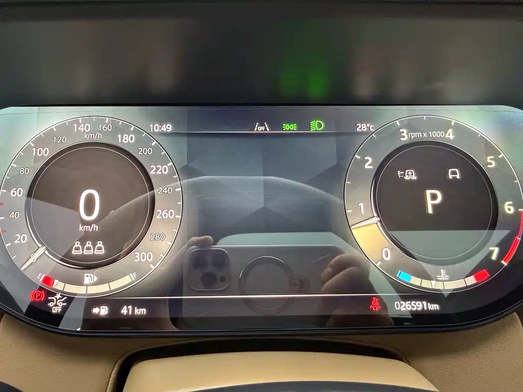 Land Rover Range Rover — миниатюра 17
