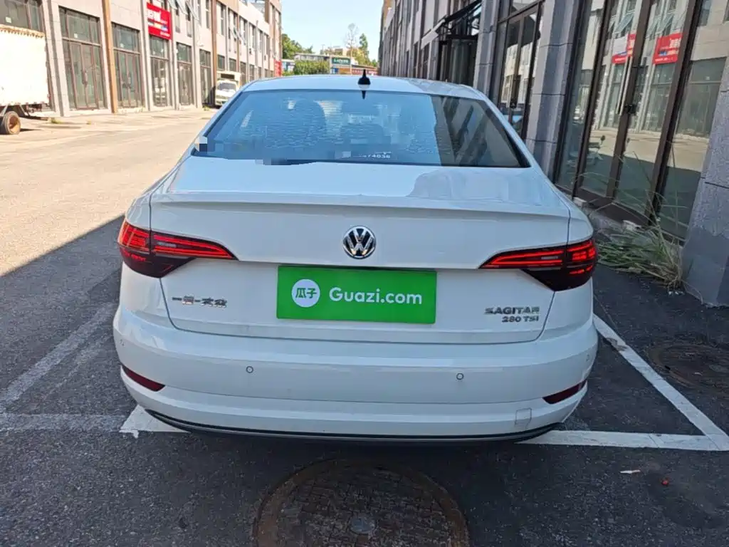 Volkswagen Sagitar — миниатюра 6