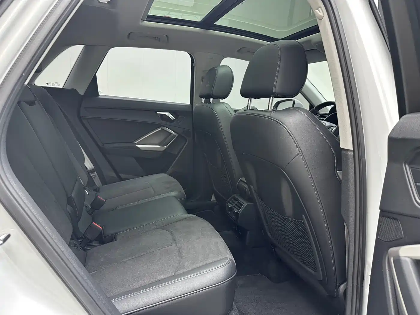 Audi Q3 2022 Белый из Китая, фото 4