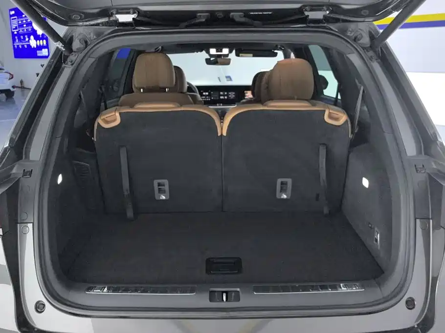Li Auto Li ONE — миниатюра 4