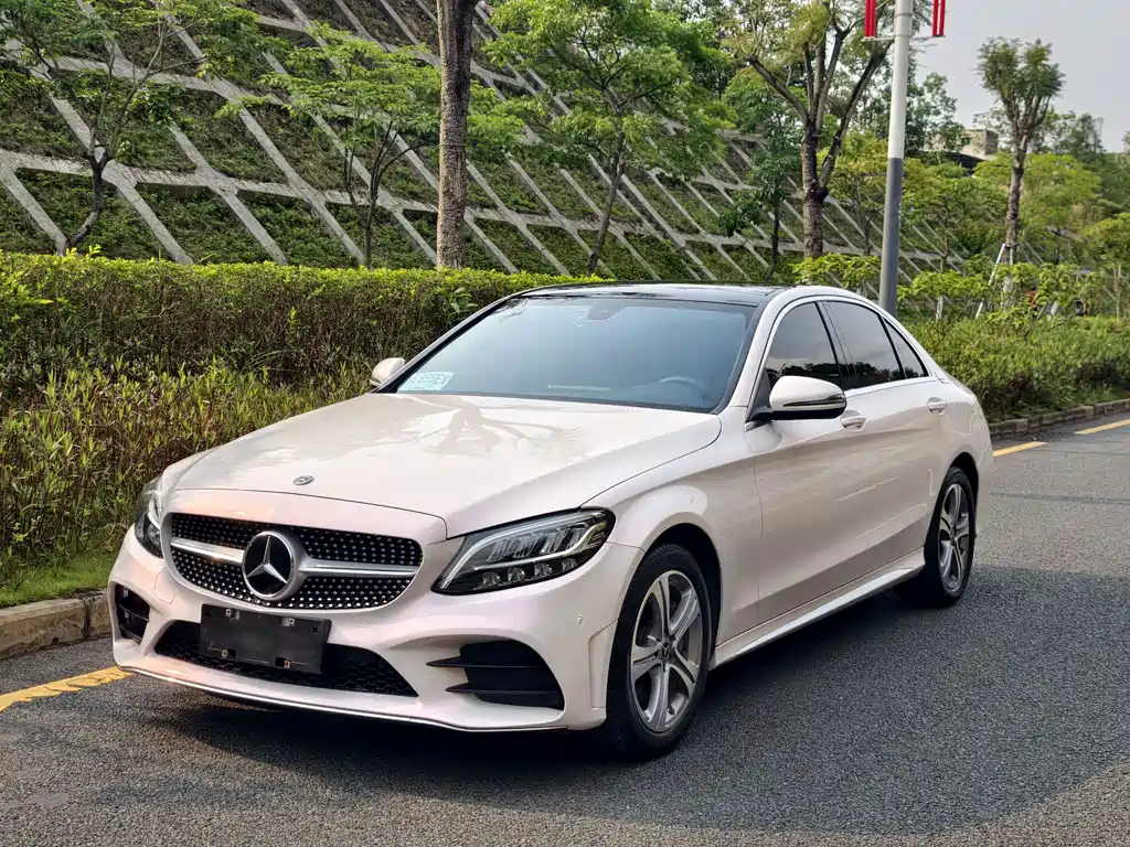 Mercedes-Benz C-Class 2021