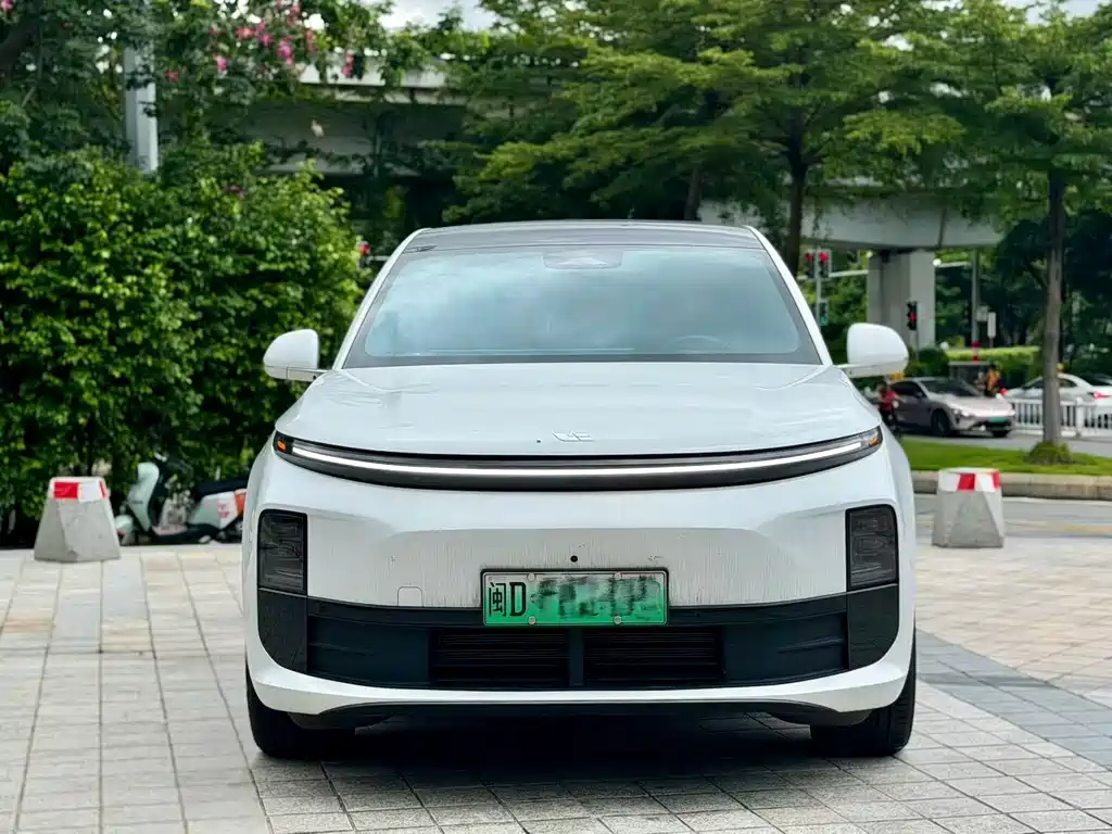 Li Auto Li L6 — миниатюра 2