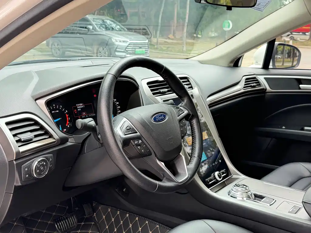 Ford Mondeo 2020 EcoBoost 180 Luxury