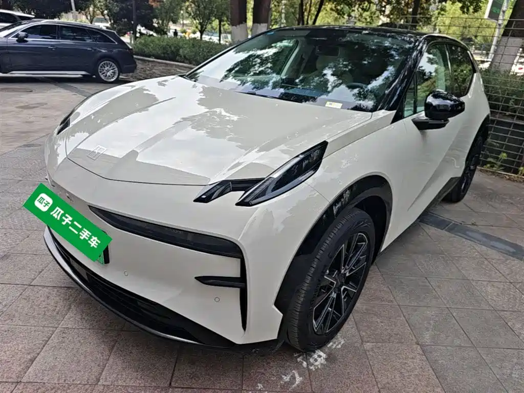 Zeekr X 2024