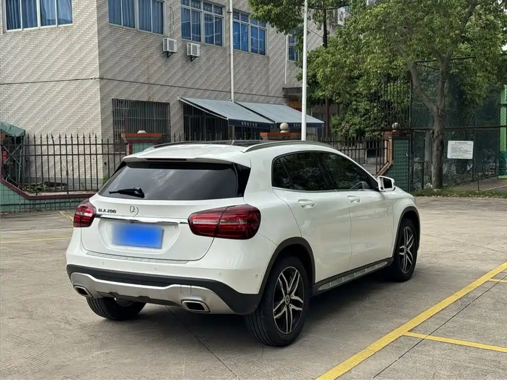 Mercedes-Benz GLA — миниатюра 13