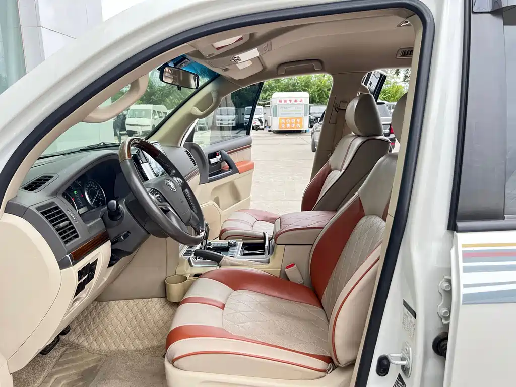 Toyota Land Cruiser — миниатюра 18