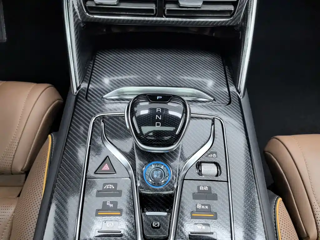 BYD Tang New Energy — миниатюра 13