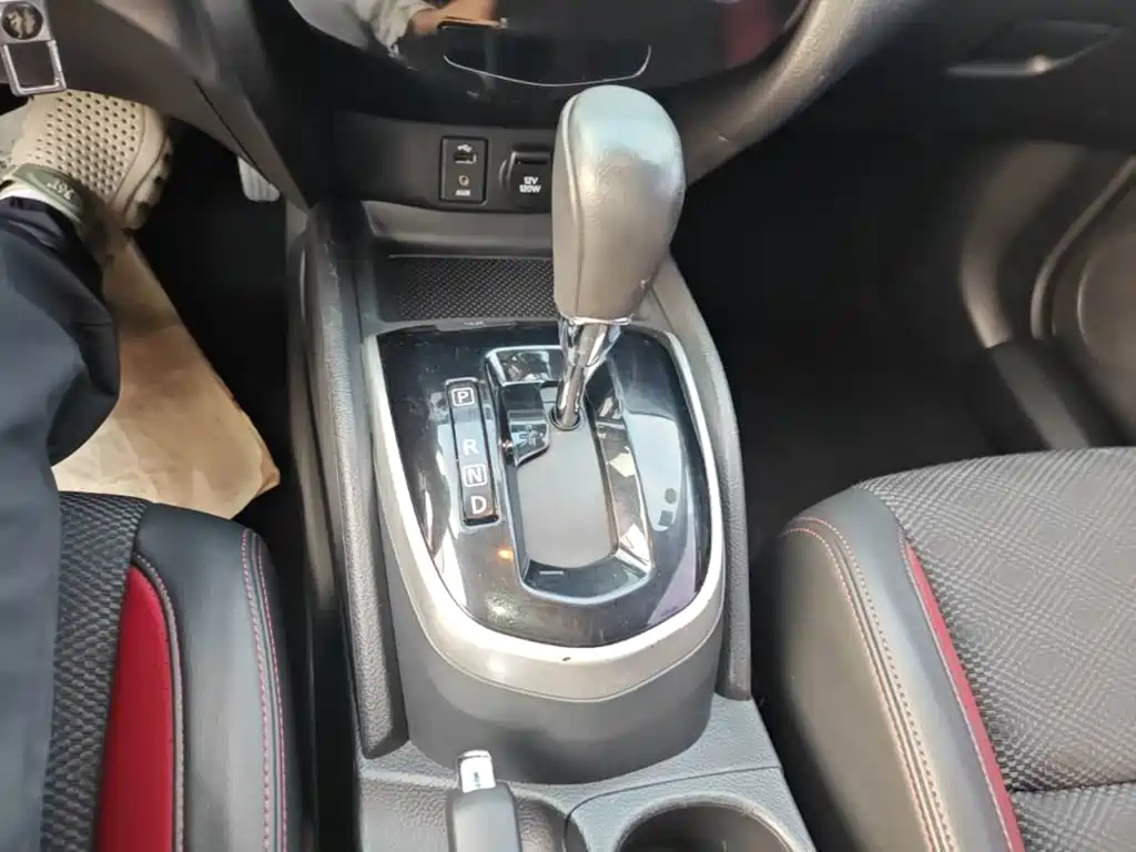 Nissan Qashqai — миниатюра 14
