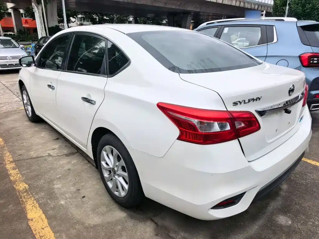 Nissan Sylphy — миниатюра 5