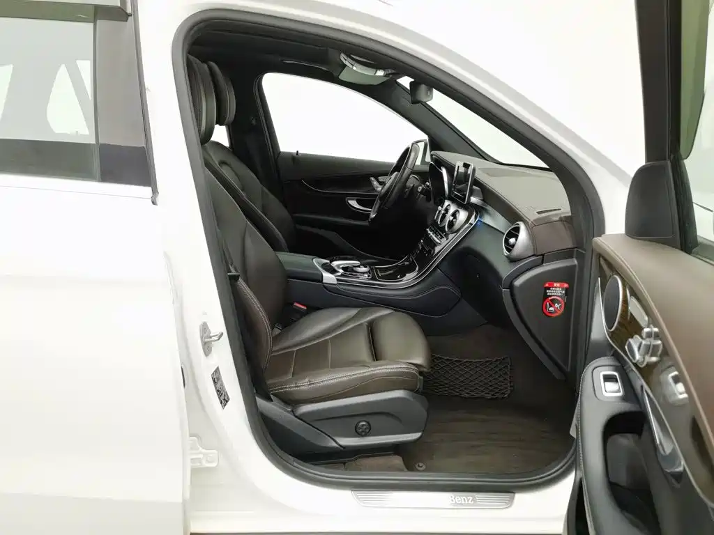 Mercedes-Benz GLC — миниатюра 23