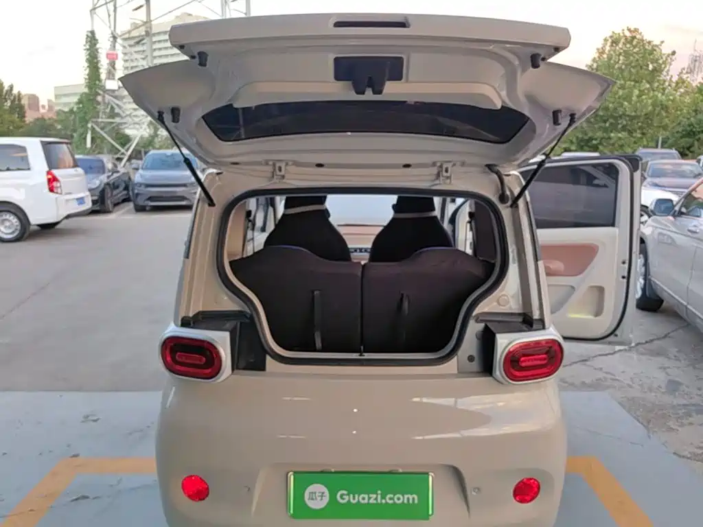 Wuling MINIEV — миниатюра 19