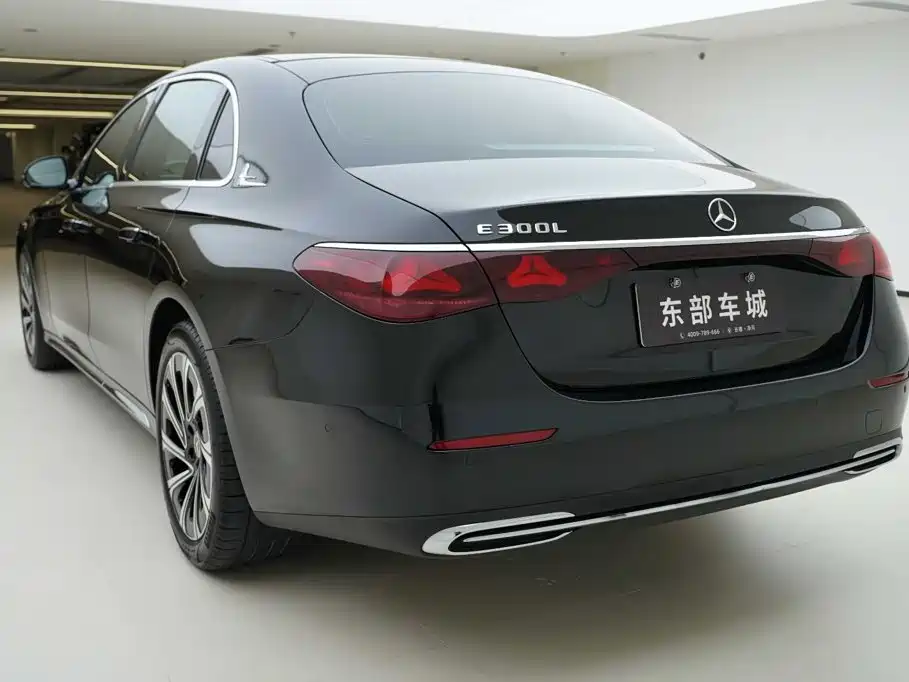 Mercedes-Benz E-Class — миниатюра 4