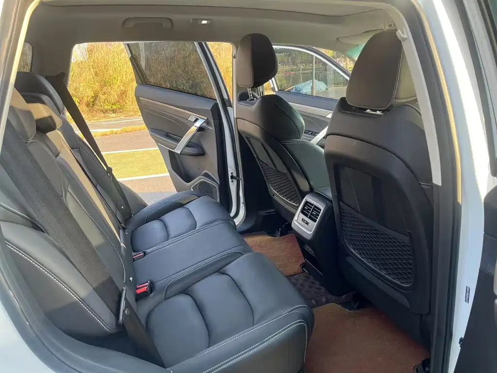 GEELY AUTOMOBILE BOYUE