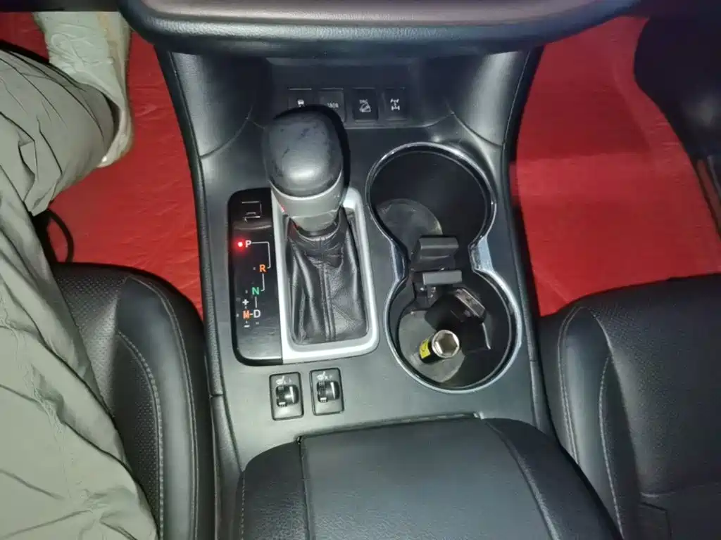 Toyota Highlander — миниатюра 14