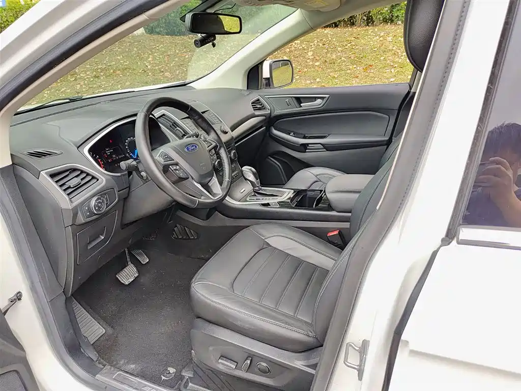 Ford Edge 2016 EcoBoost 245 7 мест